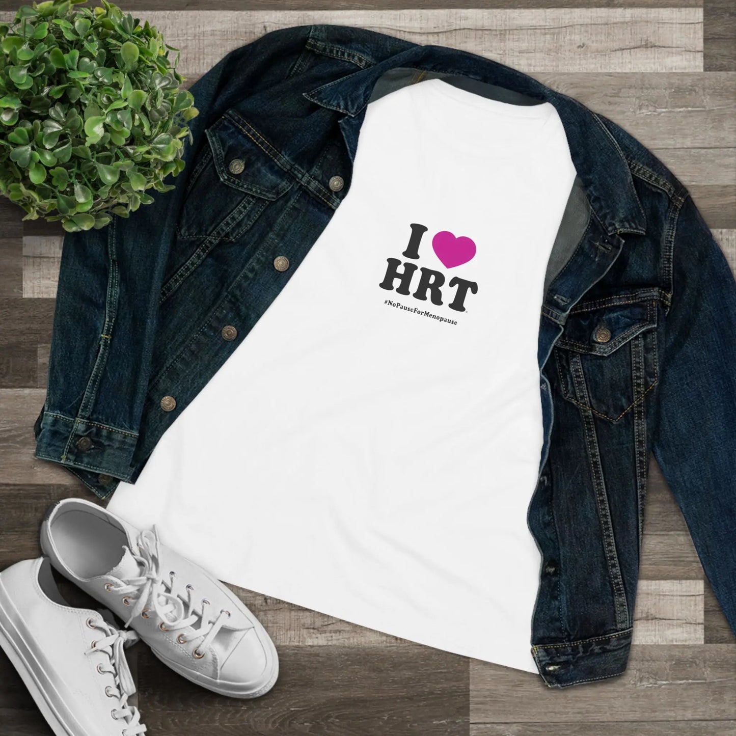 "I Heart HRT" Tee (Color: White) - #NoPauseForMenopause